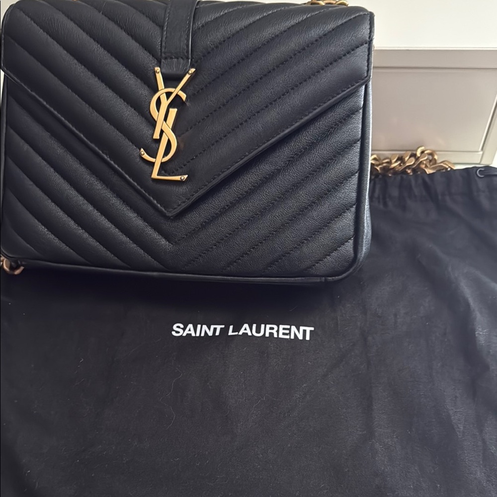 🥳HP🥳🔥Yves Saint Laurent Black College Chevron Cross Body Bag🔥 - Picture 3 of 17